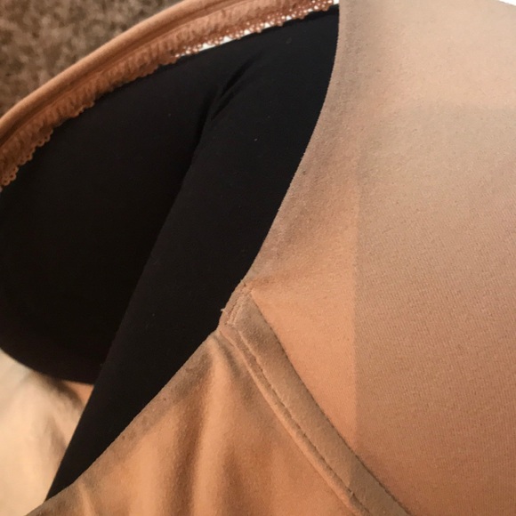 Nude Body by Victoria - Picture 2 of 3